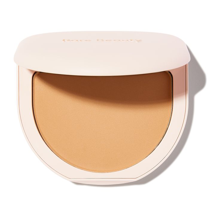 Rare Beauty Polvo compacto