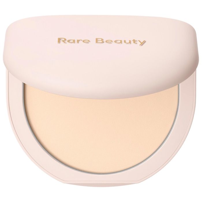 Rare Beauty Polvo compacto